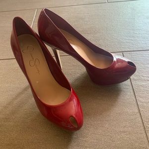 Patent Peep toe pumps